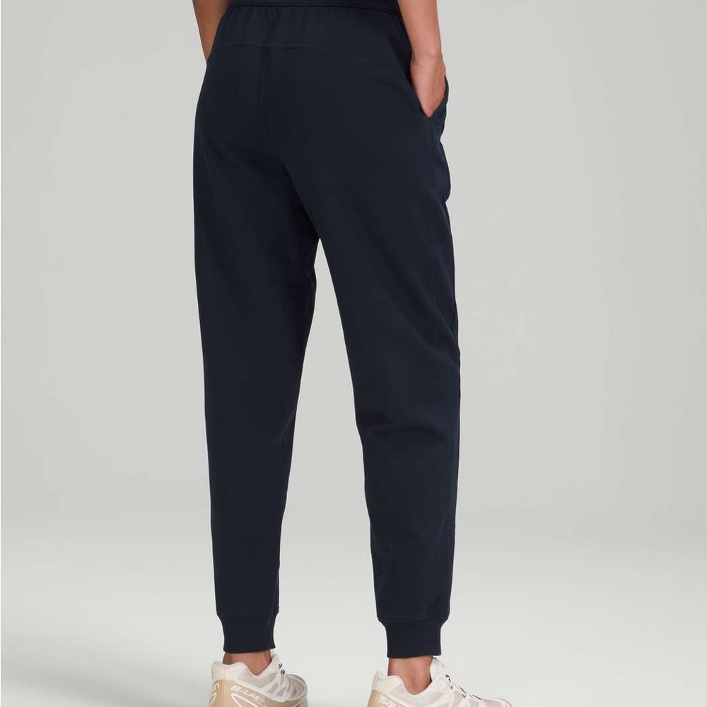 Lululemon Scuba High Rise Jogger - Picture 2 of 5